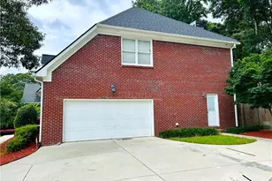 2730 Runnelwood Ln, Snellville, GA 30078 - Photo 3
