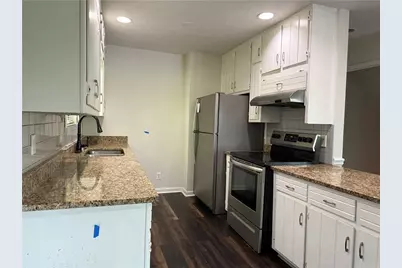 8439 Lake Drive, Snellville, GA 30039 - Photo 5