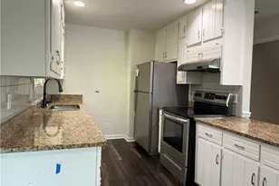8439 Lake Dr, Snellville, GA 30039 - Photo 5