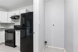 5202 Scarbrough Ln, Stone Mountain, GA 30088 - Photo 25