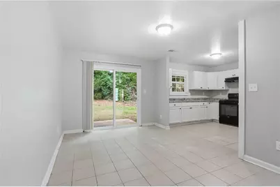 5202 Scarbrough Lane, Stone Mountain, GA 30088 - Photo 13