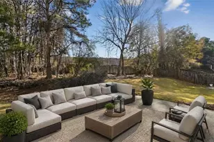 3621 Hutchinson Trace Dr, Cumming, GA 30040 - Photo 13