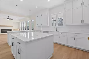 10015 Rupple Ln, Johns Creek, GA 30005 - Photo 9