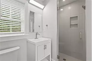 184 W Jarrard St, Cleveland, GA 30528 - Photo 13