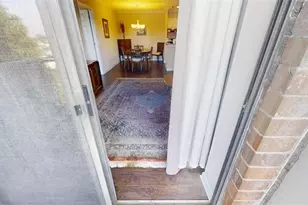 300 Johnson Ferry Road NE, Atlanta, GA 30328 - Photo 3