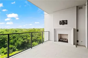 2520 Peachtree Rd NW, Atlanta, GA 30305 - Photo 41