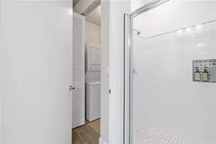 711 Cosmopolitan Dr NE, Atlanta, GA 30324 - Photo 9