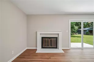 1352 White Oak St SE, Conyers, GA 30013 - Photo 9
