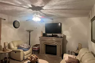 589 Tarragon Ct SW, Atlanta, GA 30331 - Photo 3
