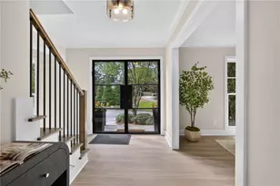 1128 Atcheson Ln, Dunwoody, GA 30338 - Photo 7