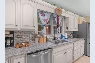 1310 Vineyard Drive, Conyers, GA 30013 - Photo 13