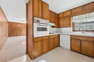 1828 Wiggins Cir SW, Conyers, GA 30094 - Photo 7