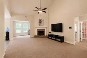 1246 Foxcreek Dr, McDonough, GA 30252 - Photo 3