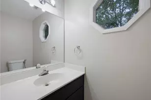 920 Providence Dr, Lawrenceville, GA 30044 - Photo 19