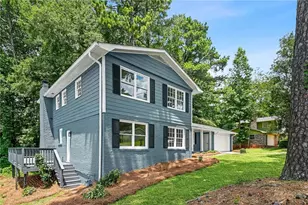 3235 Wintercreeper Dr, Lithonia, GA 30038 - Photo 3