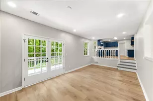 3235 Wintercreeper Dr, Lithonia, GA 30038 - Photo 15