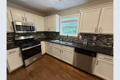 944 Crossing Rock Drive, Lawrenceville, GA 30043 - Photo 11