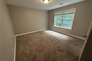 944 Crossing Rock Dr, Lawrenceville, GA 30043 - Photo 13