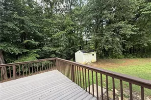944 Crossing Rock Dr, Lawrenceville, GA 30043 - Photo 31