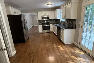 944 Crossing Rock Dr, Lawrenceville, GA 30043 - Photo 7