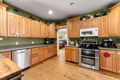 45 River Chase, Hoschton, GA 30548 - Photo 13