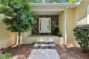 33 Bridgewater Dr, Newnan, GA 30265 - Photo 3
