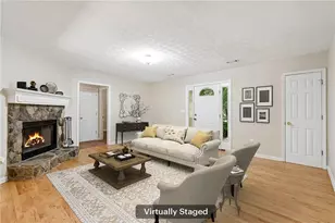 33 Bridgewater Dr, Newnan, GA 30265 - Photo 5