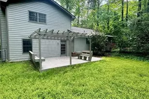 3380 Creek Hollow Dr, Marietta, GA 30062 - Photo 3