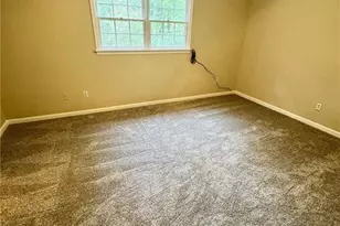 3380 Creek Hollow Dr, Marietta, GA 30062 - Photo 13