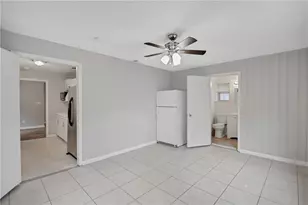 1877 Sumter St NW, Atlanta, GA 30318 - Photo 11