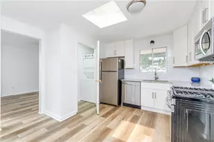 346 Carpenter Dr, Atlanta, GA 30328 - Photo 11