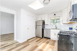 346 Carpenter Dr, Atlanta, GA 30328 - Photo 7