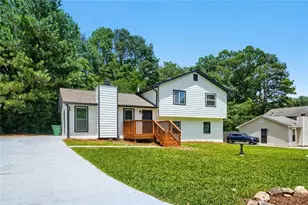 4436 Cypress Ridge Ln, Stone Mountain, GA 30083 - Photo 3