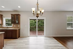 7295 Madison Cir, Union City, GA 30291 - Photo 15