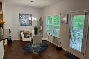 1073 Shadow Glen Drive, Fairburn, GA 30213 - Photo 7