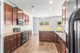 1061 Blind Brook Cir, Hoschton, GA 30548 - Photo 9