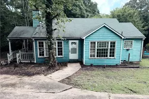 215 Polk Ave, Dallas, GA 30132 - Photo 1