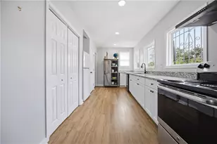 1756 Mary George Ave NW, Atlanta, GA 30318 - Photo 15