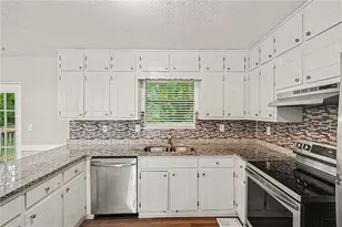 2311 Weatherly Ct, Jonesboro, GA 30236 - Photo 9