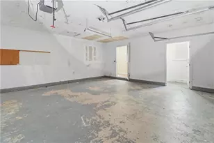 6735 Marlborough Cir S, Atlanta, GA 30349 - Photo 23