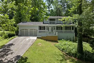 1020 Fairfield Ct NE, Marietta, GA 30068 - Photo 1