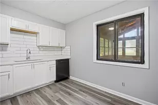 2857 Cherokee Cove, Stone Mountain, GA 30087 - Photo 11