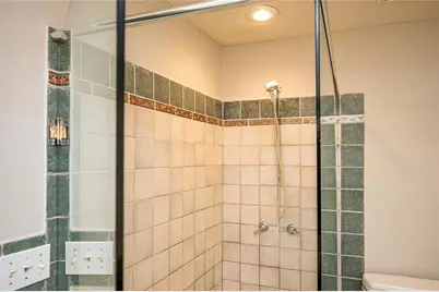 26202 Plantation Drive NE #202, Atlanta, GA 30324 - Photo 37