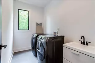 1268 Arkwright Pl SE, Atlanta, GA 30317 - Photo 55