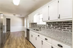 171 Country Meadows Ct, McDonough, GA 30252 - Photo 3