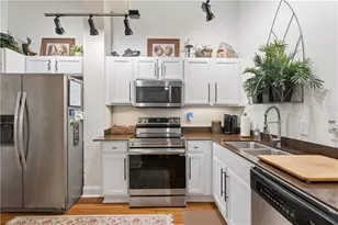 1601 Liberty Ln, Roswell, GA 30075 - Photo 11