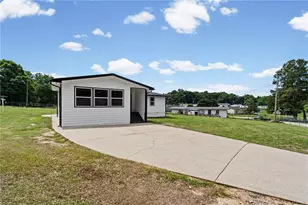 203 Hill St, Auburn, GA 30011 - Photo 23