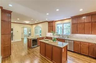 10685 Oxford Mill Cir, Johns Creek, GA 30022 - Photo 19