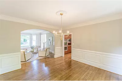 10685 Oxford Mill Circle, Johns Creek, GA 30022 - Photo 7