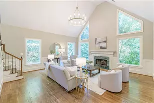 10685 Oxford Mill Cir, Johns Creek, GA 30022 - Photo 9